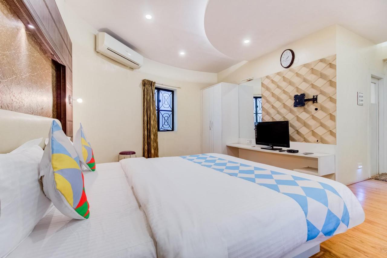 Hotel Tapovan Nashik Bagian luar foto