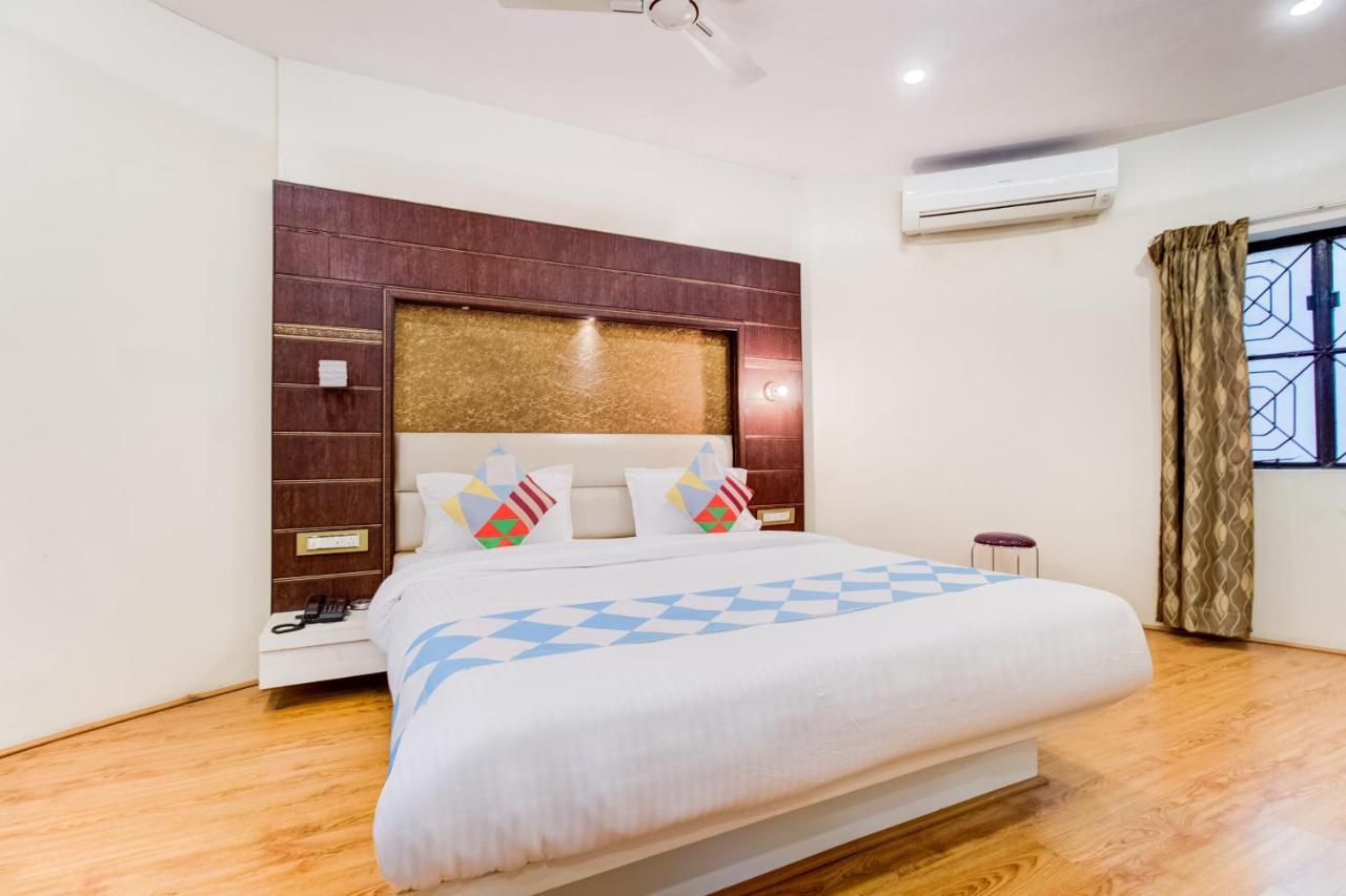 Hotel Tapovan Nashik Bagian luar foto
