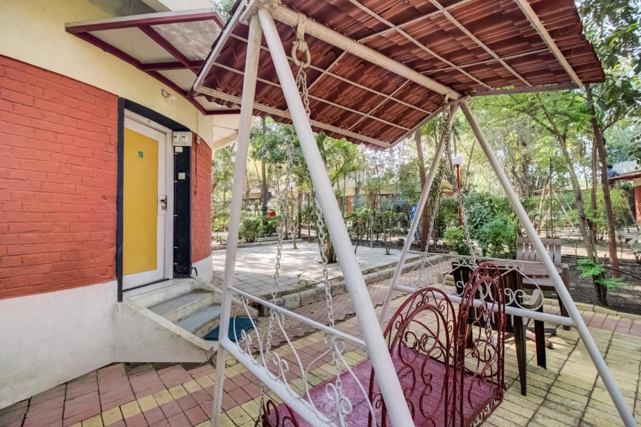 Hotel Tapovan Nashik Bagian luar foto